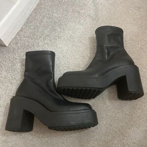 Sleek Black Heeled Boots